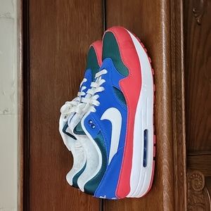 Air Max Men Size 12.5 Red Blue Green